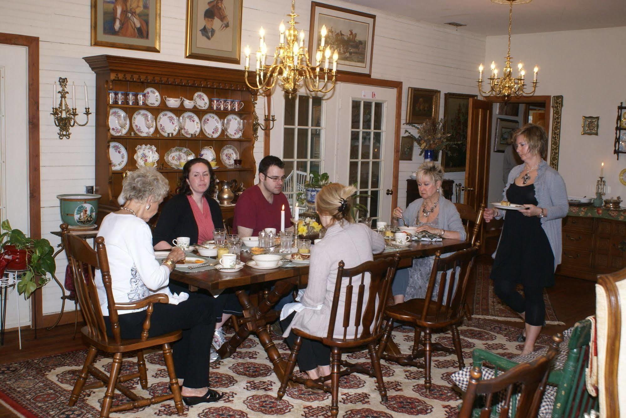 Ebenezer House Bed & Breakfast Burtonsville 외부 사진